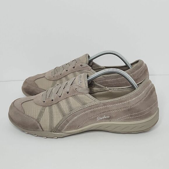 Sketcher's relaxed fit memory foam shoes - Picture 3 of 9